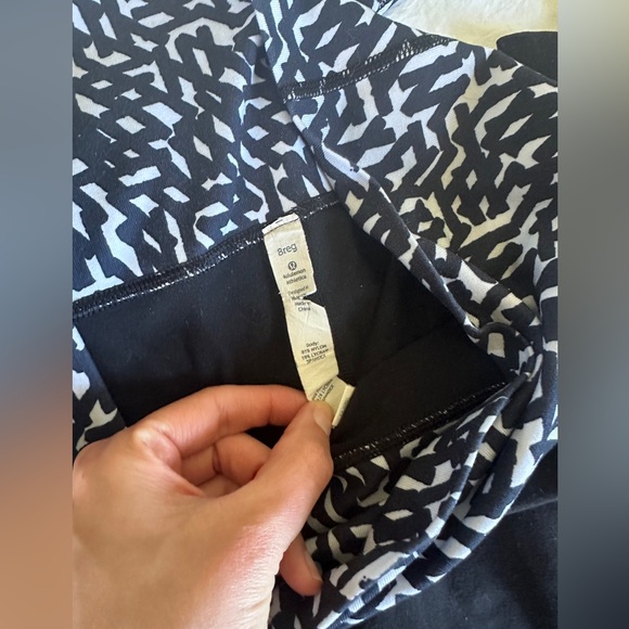 Lululemon matching set - Picture 2 of 4